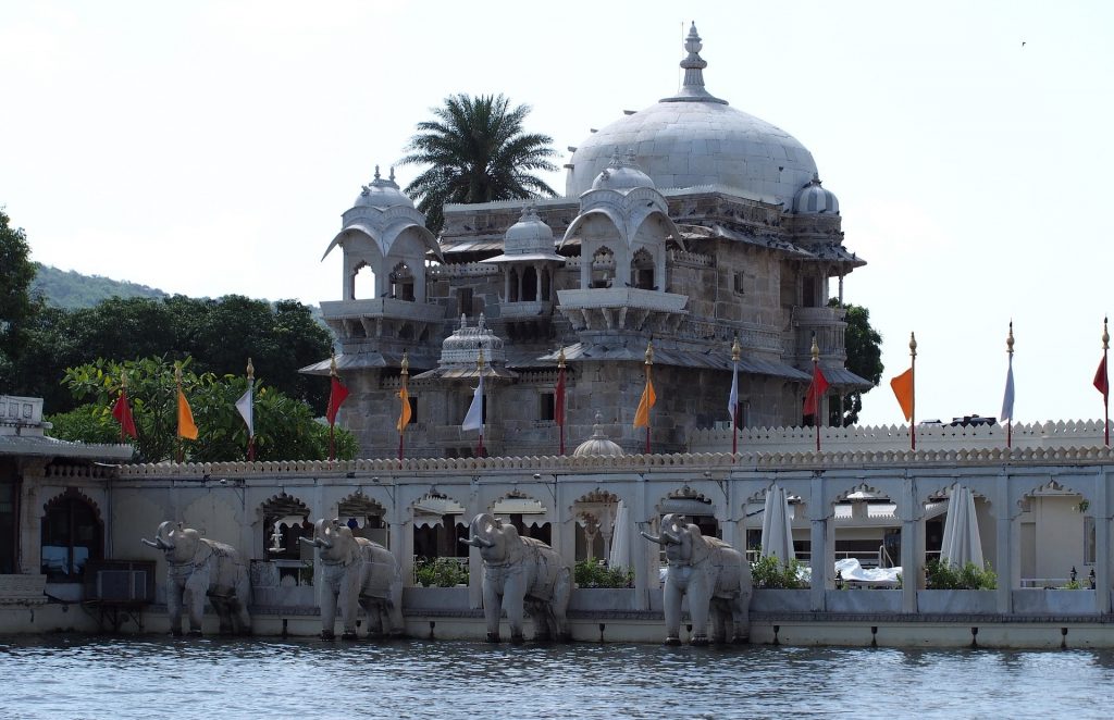La India Udaipur Palacio Lago Rajasthan
